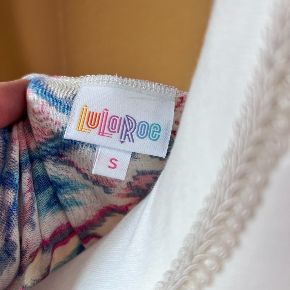 🆕 LuLaRoe Red and Blue Patterned Duster - Picture 3 of 6